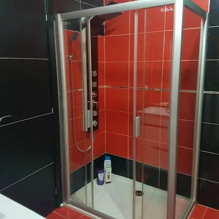 Con Piscina En O בית נופש