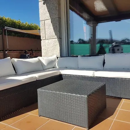 בית נופש Con Piscina En O